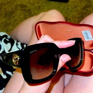 100% authentic Gucci sunglasses 😎
